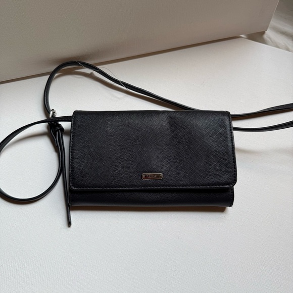 Chaps Black Crossbody Bag Never Used - Picture 1 of 9